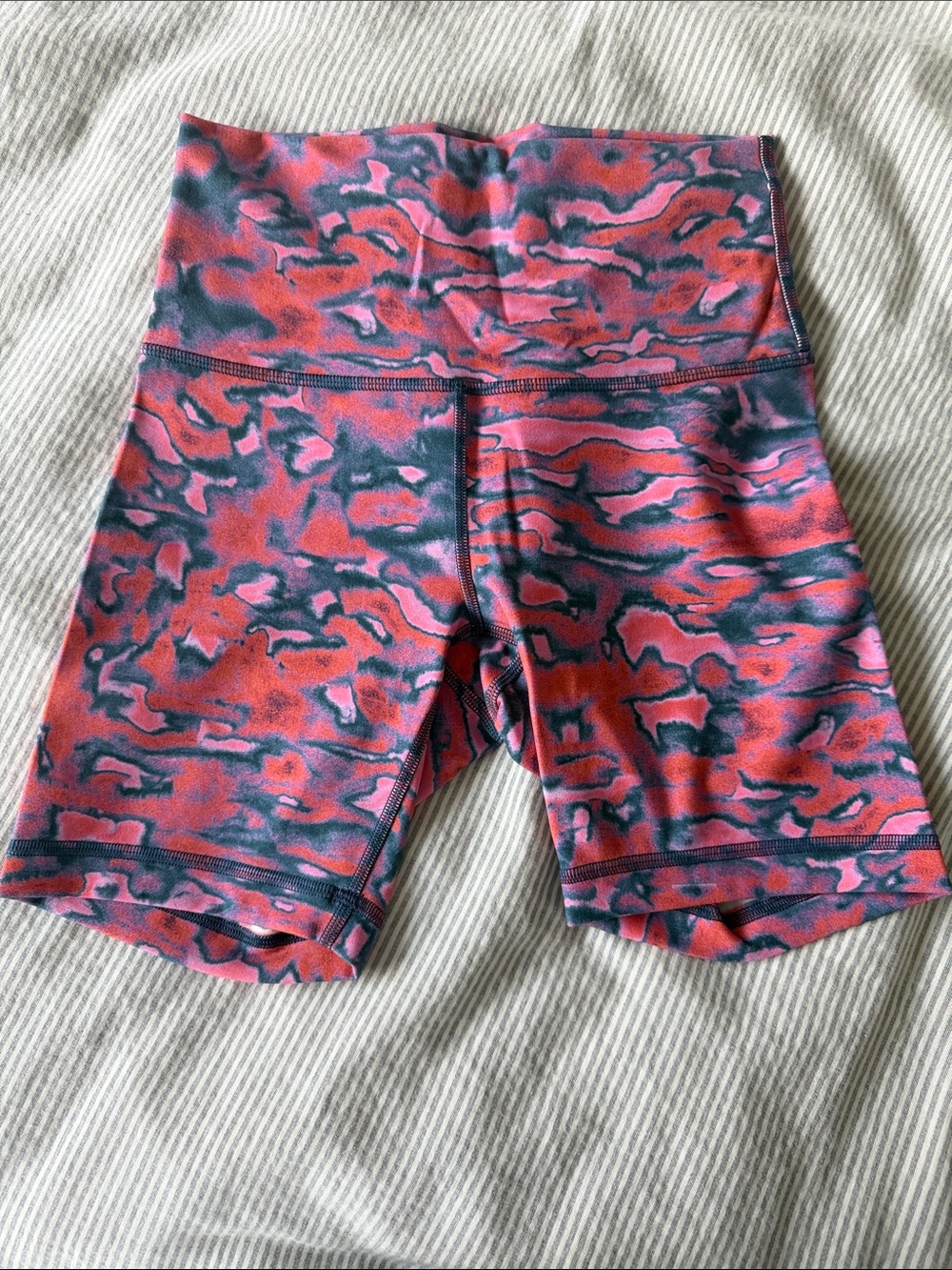 Lululemon Wunder Train Shorts